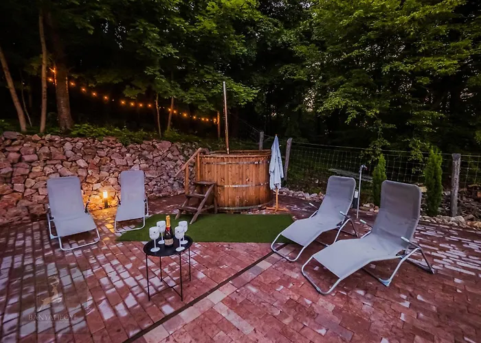 Bed & Breakfast Banyahegyi Erdei Nyugalom Es Wellness Erdesz & Vadaszhaz Tardos