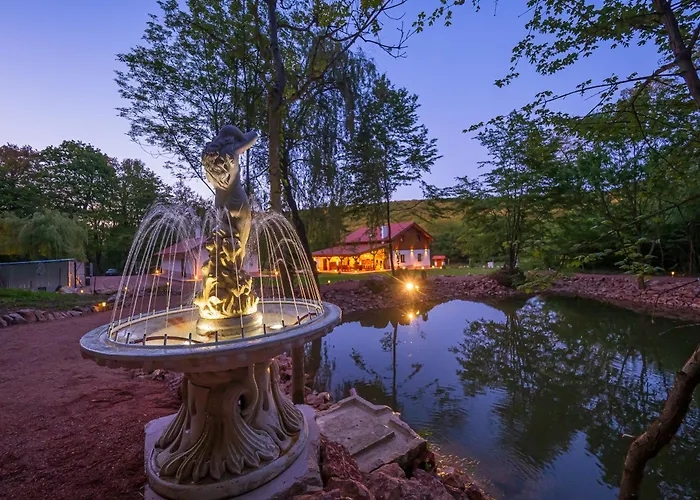 Bed & Breakfast Banyahegyi Erdei Nyugalom Es Wellness Erdesz & Vadaszhaz Tardos