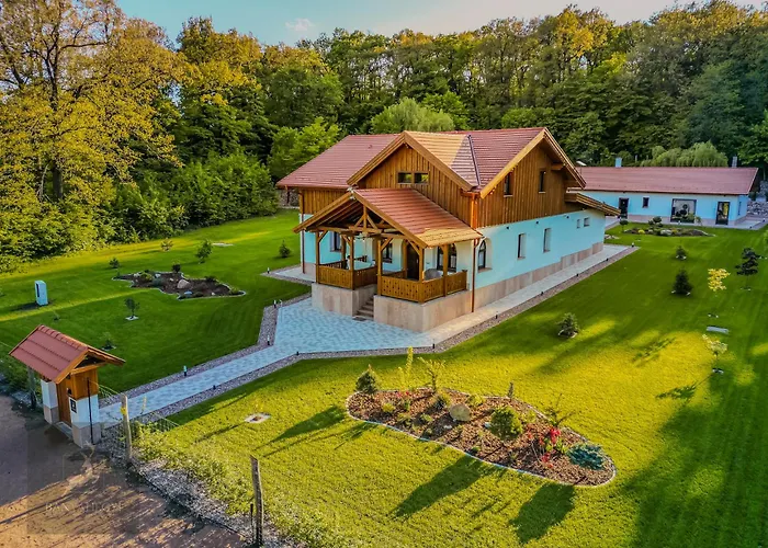 Bed & Breakfast Banyahegyi Erdei Nyugalom Es Wellness Erdesz & Vadaszhaz